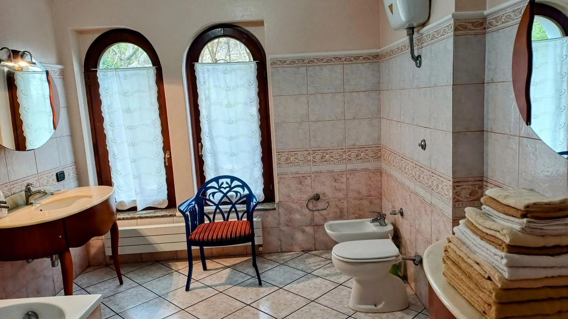 Bed and Breakfast Monti E Mare Lanusei Italia