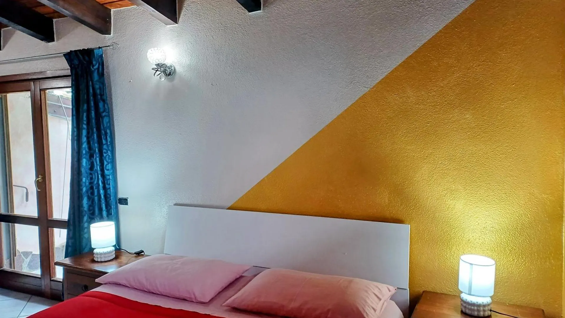 Bed and Breakfast Monti E Mare Lanusei Italia