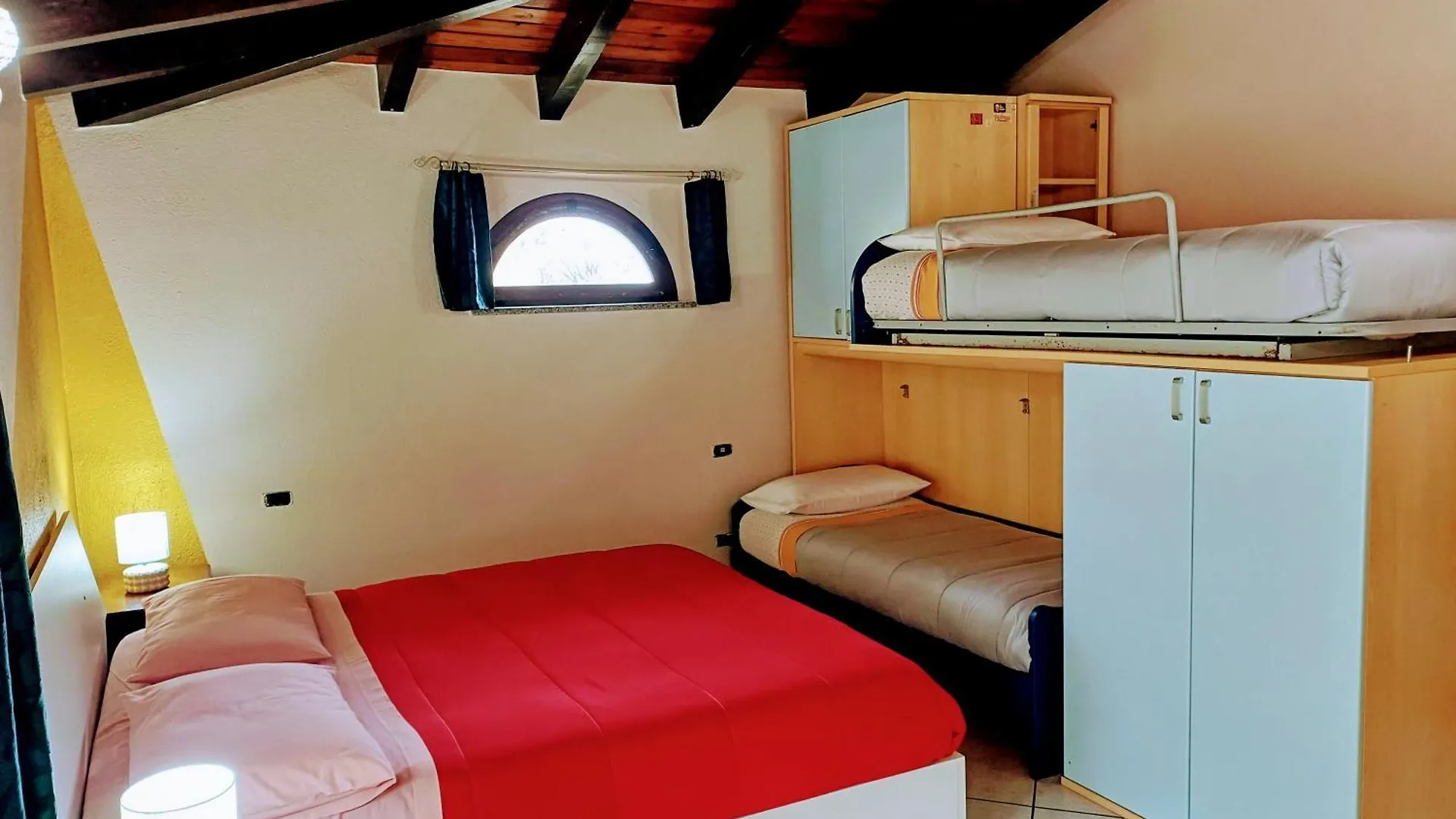 Bed and Breakfast Monti E Mare Lanusei